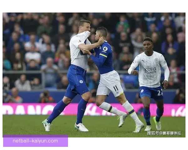 海伦芬在本赛季中逐渐展现出多样化战术布局的趋势解析